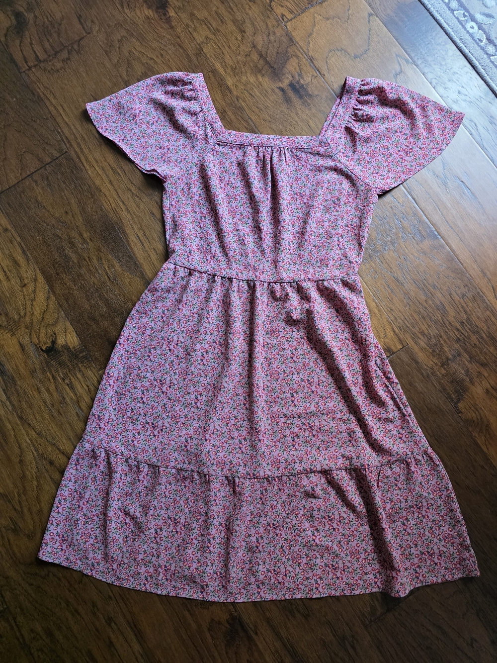 Monteau Los Angeles Pink Ditsy Floral Square Neck Tiered Mini Dress Size M
